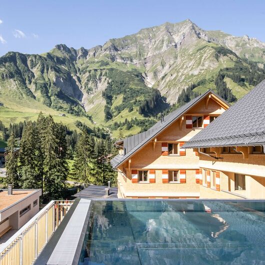 Berghotel mit Pool
