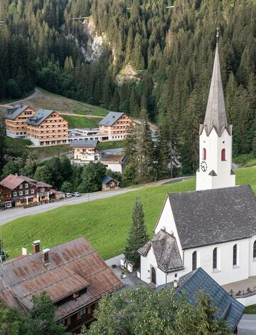 Schr&ouml;cken und das Berghaus von oben